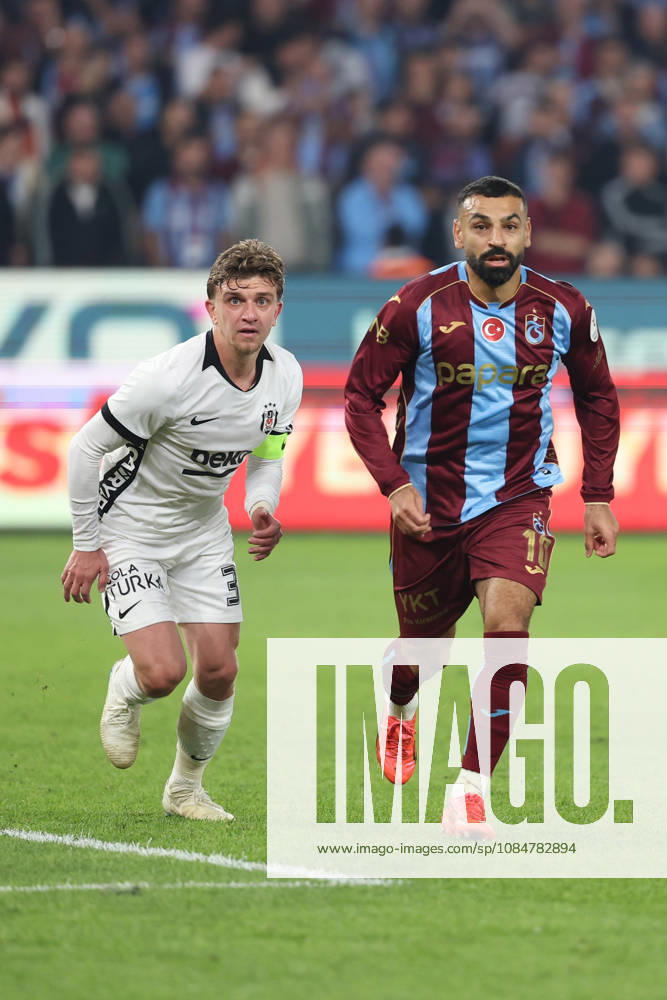 TRABZON, TURKIYE - OCTOBER 19: Mohamed Salah (R) of Trabzonspor and Ridvan Yilmaz (L) of Besiktas during the Turkish Super League 2026 27 match between Trabzonspor and Besiktas at Papara Park Stadium, October 19 , 2026 in Trabzon, Turkey. Trabzon Turkiye