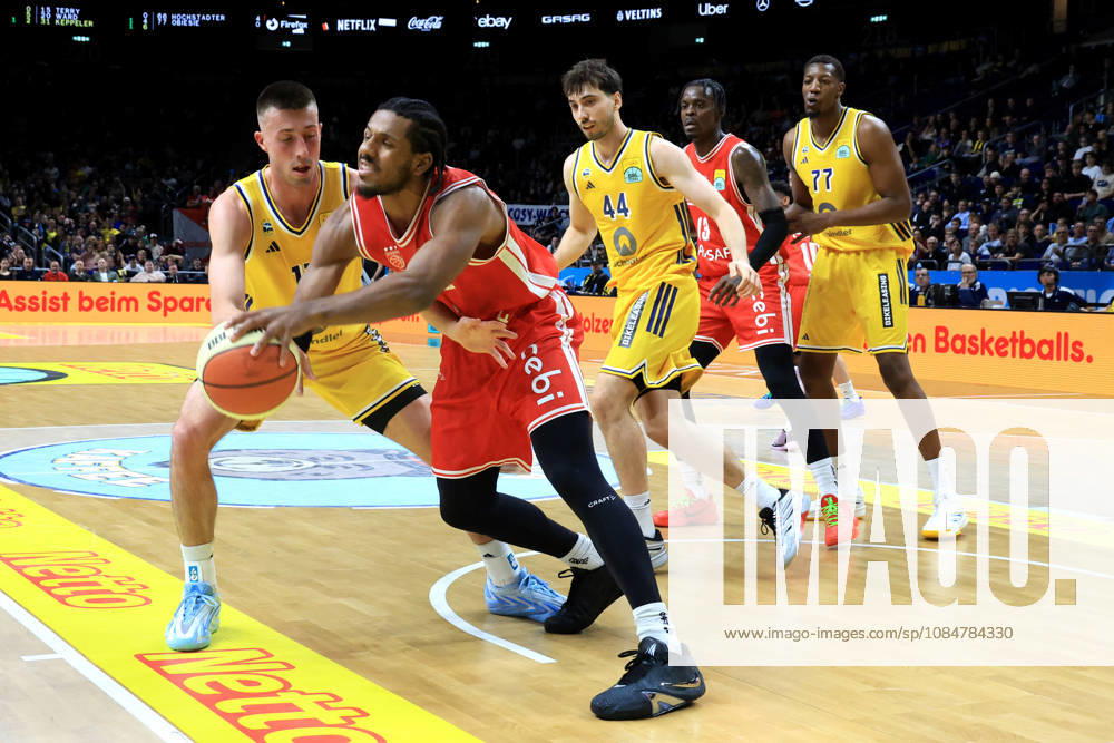 Germany, GER, DEU, Basketball, BBL Cup, Day 1, 2026–2027 Season, Berlin, ALBA Berlin vs. Bamberg, JOE WIESKAMP (ALBA Berlin) 11, JULIUS BOEHMER (ALBA Berlin) 44, Sima Fatty Yankuba (ALBA Berlin) 77, Jordan Wright (Bamberg) 3, Trevon Scott (Bamberg) 13, nordphoto GmbH, Engler Berlin, Uber Arena, Berlin, Germany