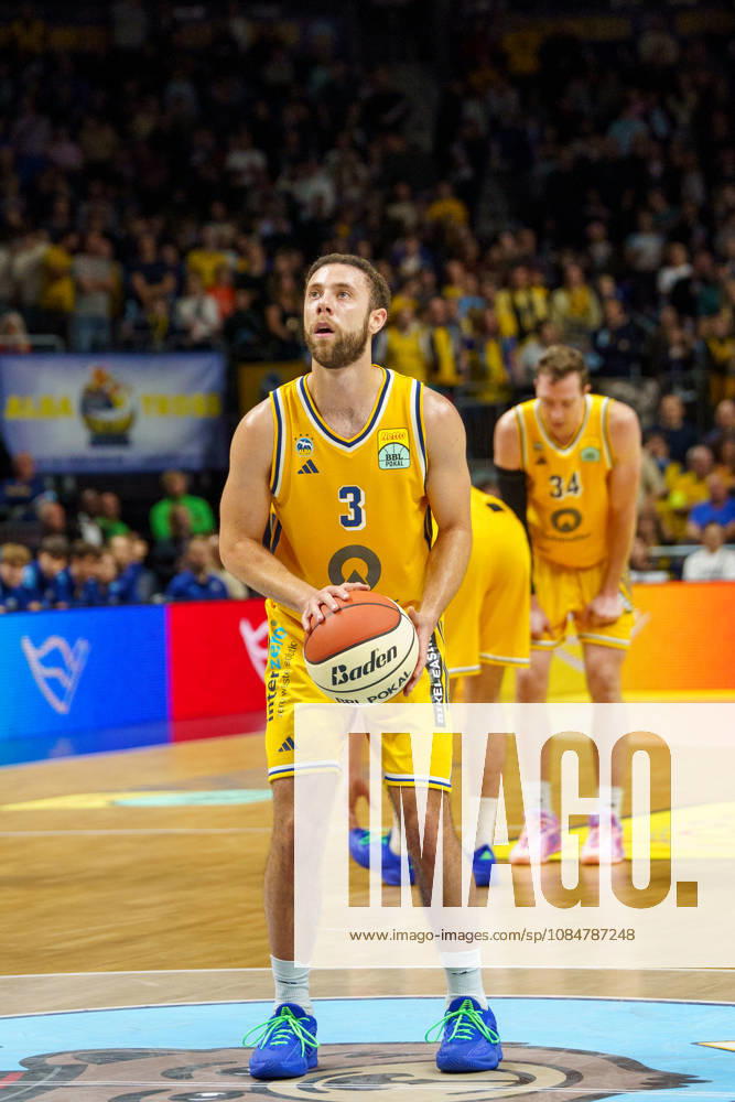 Pictured: Jordan Ford taking a free throw, ALBA BERLIN, October 19, 2026, Alba Berlin vs. Bamberg Baskets (BMA365), BBL Cup Round of 16, Basketball, 2026–27 Season, Uber Arena