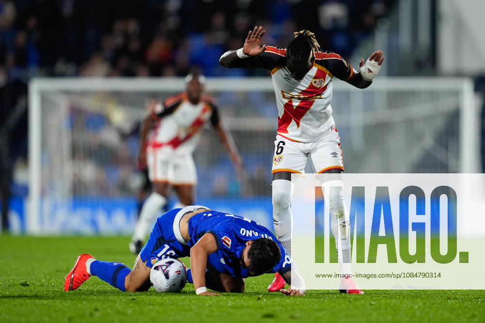 Martin Satriano of Getafe CF and Pathe Ciss of Rayo Vallecano compete for the ball during the Spanish League, LaLiga EA Sports, football match between Getafe CF and Rayo Vallecano at Coliseum de Getafe stadium on October 19, 2026, in Getafe, Spain. Getafe Spain - ZUMAa181 20261019_zaa_a181_072