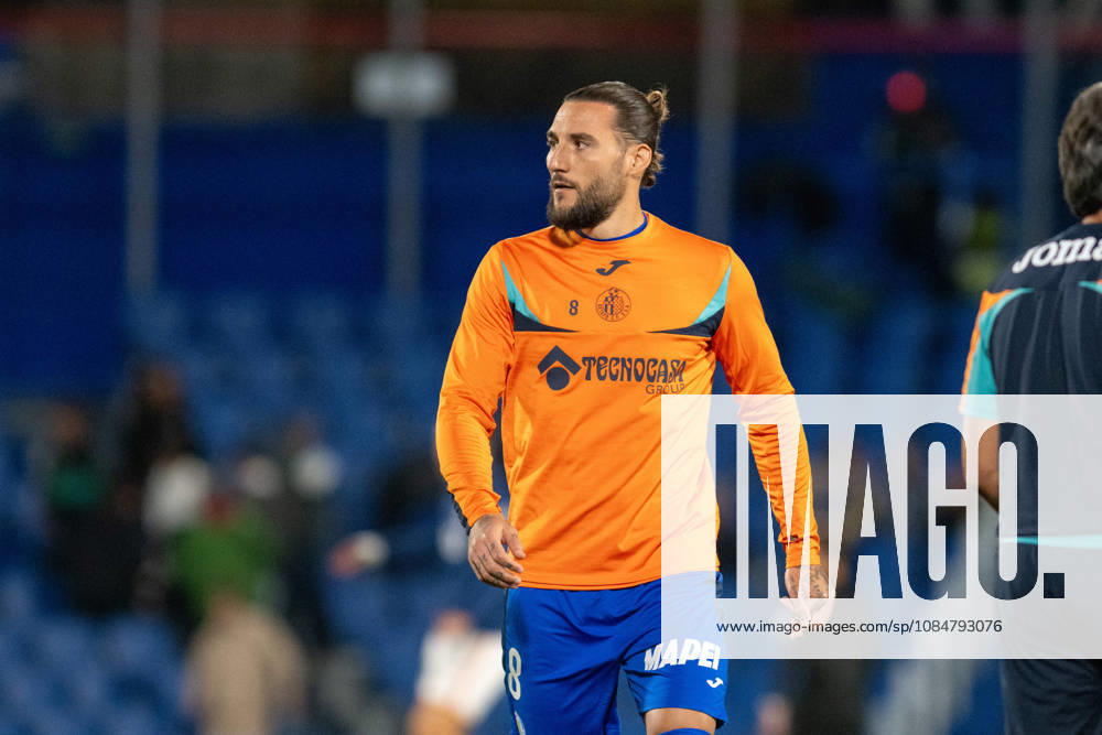 October 19, 2026, Coliseum Stadium, Madrid, Spain; La Liga season 2026-2027, Getafe versus Rayo Vallecano; Nemanja Gudelj of Getafe during warm up Getafe Spain - ZUMAc317 20261019_zip_c317_001
