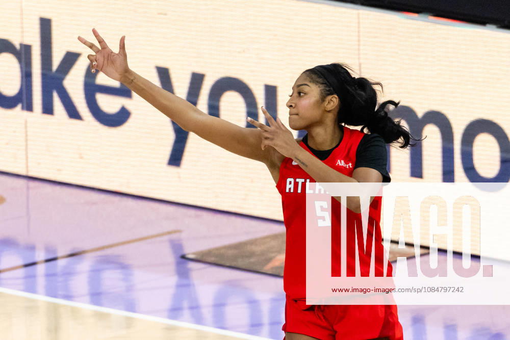 SAN FRANCISCO, CA - OCTOBER 19: Angel Reese 5 of the Atlanta Dream celebrates a three during Game Two of the WNBA, Basketball Damen, USA Finals against the Golden State Valkyries on October 19, 2026 at Chase Center in San Francisco, CA. (Photo by Matthew Huang Icon Sportswire) WNBA: OCT 19 Finals Atlanta Dream at Golden State Valkyries Icon261019034