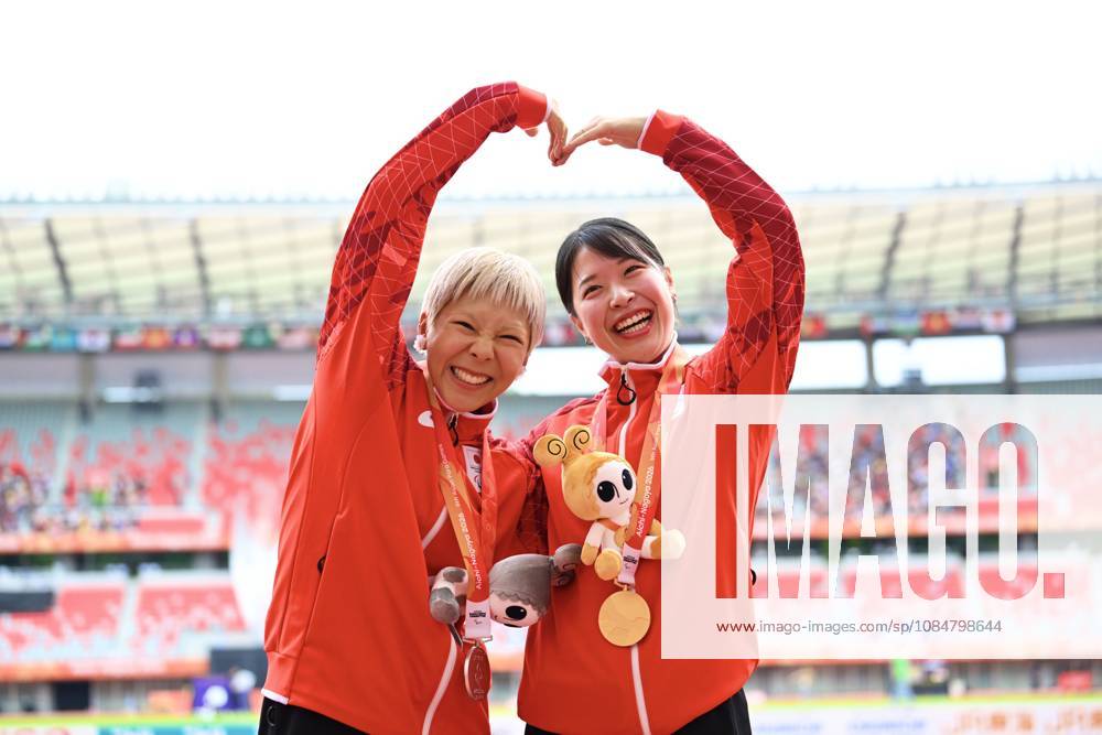(L-R) Kaede Maegawa (JPN), Tomomi Tozawa (JPN), OCTOBER 20, 2026 - Para Athletics : Women s Long Jump T42 T44 T61 T62 T63 T64 award ceremony during the Asian Para Games Aichi-Nagoya 2026 at Nagoya City Mizuho Park Athletic Stadium in Aichi, Japan. Noxthirdxpartyxsales aflo_357512303 KenjiroxMatsuox