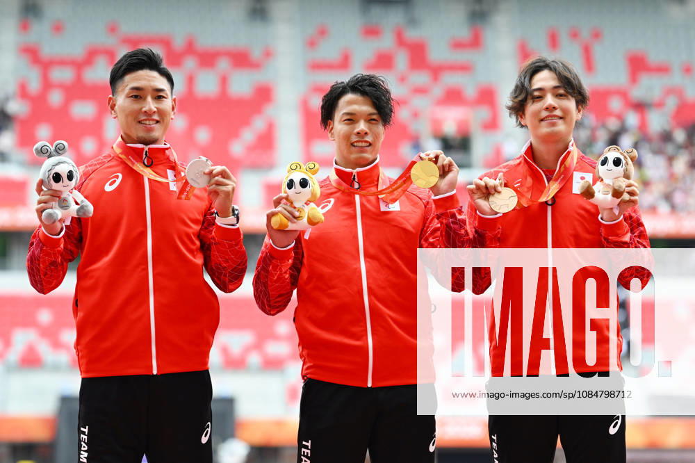 (L-R) Shunsuke Itani (JPN), Kengo Oshima (JPN), Yuma Tamaki (JPN), OCTOBER 20, 2026 - Para Athletics : Mens 200m T64 award ceremony during the Asian Para Games Aichi-Nagoya 2026 at Nagoya City Mizuho Park Athletic Stadium in Aichi, Japan. Noxthirdxpartyxsales aflo_357524086 KenjiroxMatsuox
