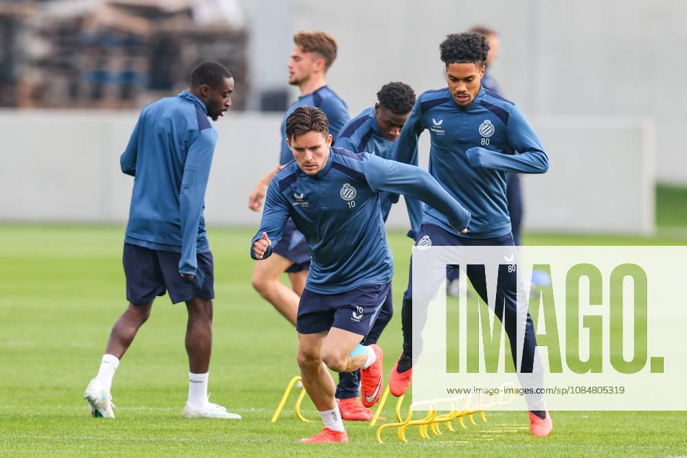 Club s Hugo Vetlesen and Club s Felix Lemarechal are pictured in action during a training session of Belgian soccer team Club Brugge KV, Tuesday 20 October 2026 in Knokke-Heist. Club is preparing for the third game in the UEFA Champions League league phase against French team Racing Club de Lens tomorrow. BRUNOxFAHY x190374156x