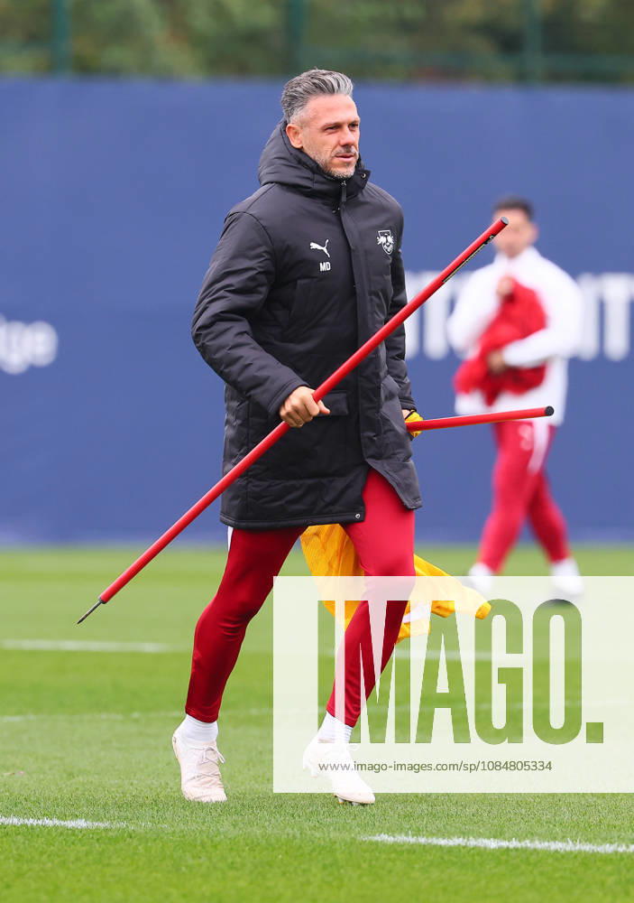RB Leipzig Champions League Training, Leipzig, October 20, 2026, RB Academy, UEFA Champions League, RB Leipzig s final training session the day before Real Madrid vs. RB Leipzig. Pictured: Coach Martin Demichelis, RB Leipzig, Picture Point