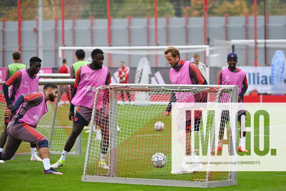 Harry KANE, Bayern Munich, on the ball, in action; Dayot UPAMECANO, Bayern Munich; Ismael SAIBARI, Bayern Munich; Soccer Champions League, 2026–27 season, League Phase Final Training Session on October 20, 2026, FC Bayern Munich vs. FC Arsenal