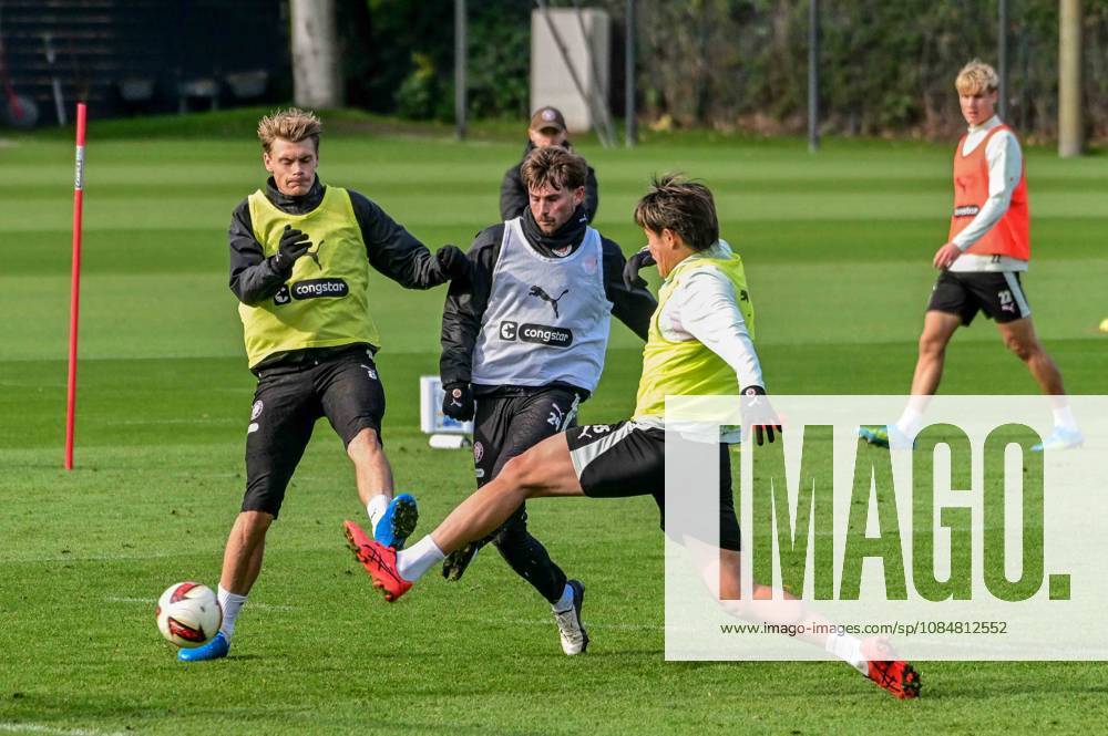 Eric Smith, Connor Metcalfe, Tomoya Ando, and St. Pauli in Action: Germany, Hamburg, Training Facility on Kollaustrasse, Soccer, 2. Bundesliga, FC St. Pauli