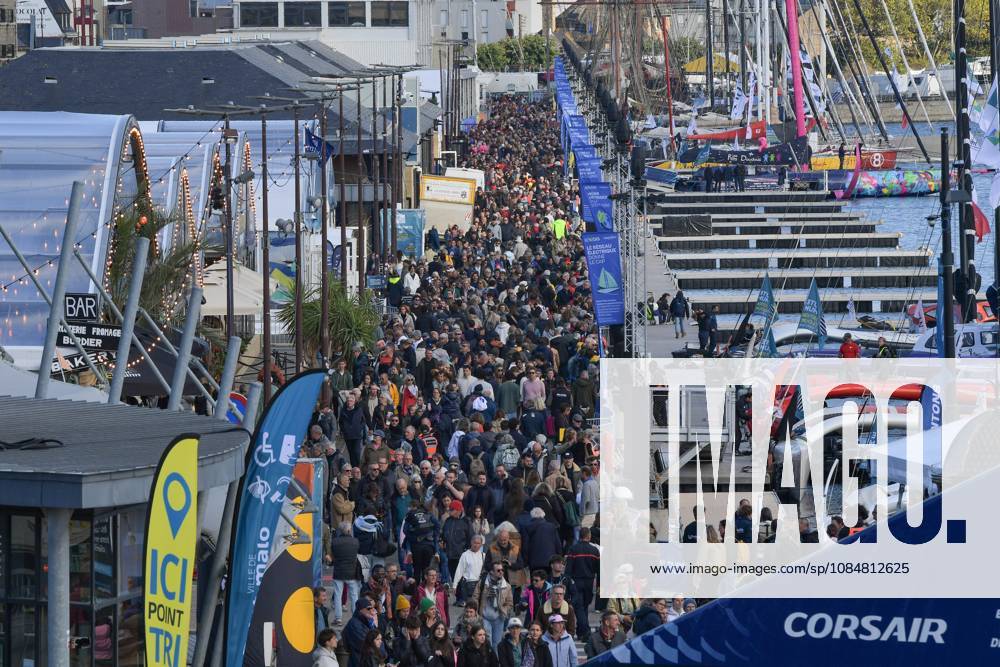 ROUTE DU RHUM PHOTOPQR OUEST FRANCE ELSA RANCEL OUEST-FRANCE ; SAINT-MALO ; 20 10 2026 ; ROUTE DU RHUM Ouverture du village de la Route du Rhum, à Saint-Malo (Ille-et-Vilaine), le 20 octobre 2026. 1,2 million de visiteurs sont attendus pour cette édition. Dans quelques jours, 118 skippers en solitaire sur leurs bateaux prendront le départ de la 13ème édition La Route du Rhum Destination Guadeloupe dont le départ sera donné au large de Saint-Malo le dimanche 1er novembre 2026 à 13h02. Photo : ELSA RANCEL OUEST-FRANCE SAINT-MALO; 20 10 2026 opening of the Route du Rhum race village. SAINT-MALO France