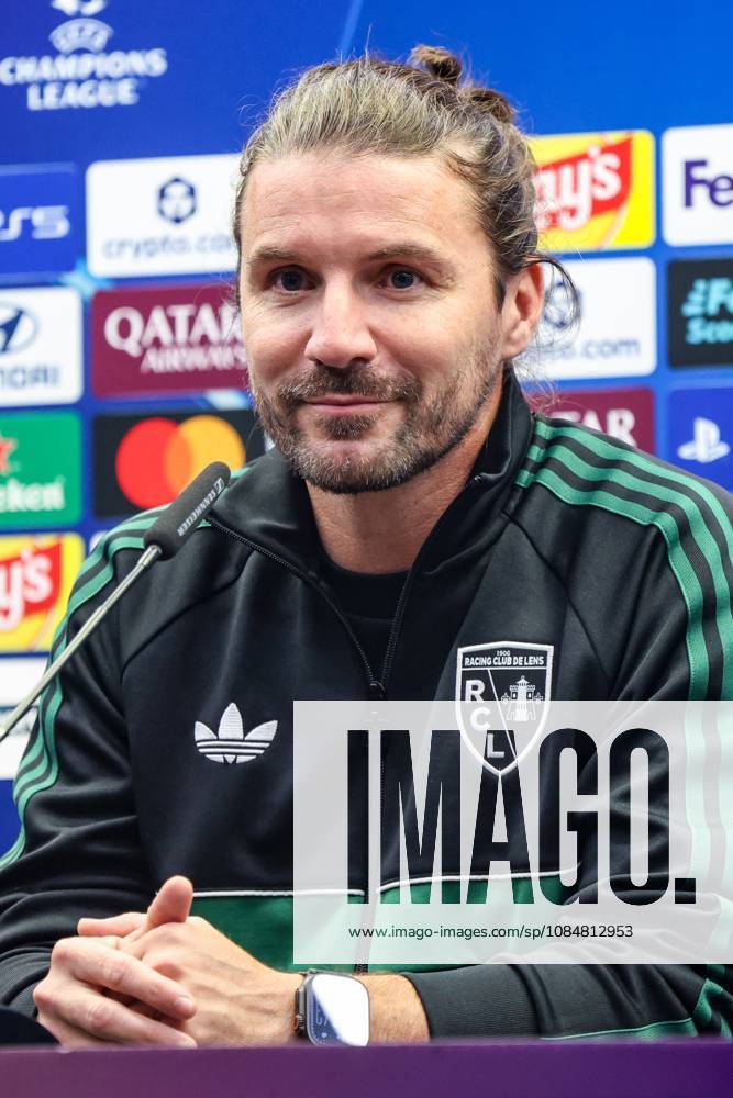 Lens head coach Yannick Cahuzac pictured during a press conference, PK, Pressekonferenz of French soccer team Racing Club de Lens, Tuesday 20 October 2026 in Brugge. The team is preparing for the third game in the UEFA Champions League league phase against Club Brugge tomorrow. BRUNOxFAHY x190403726x