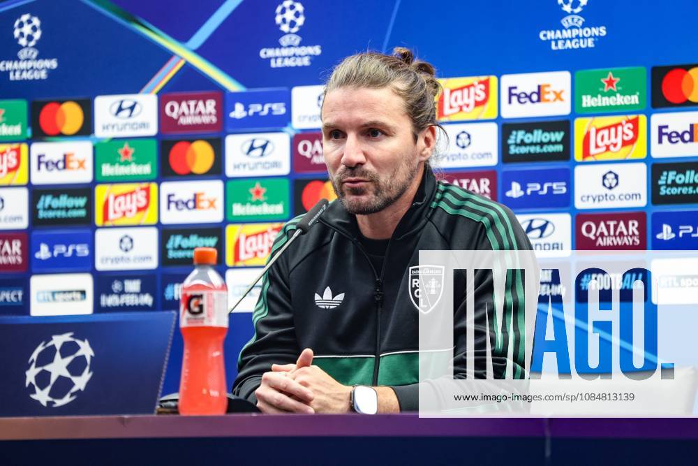 Lens head coach Yannick Cahuzac pictured during a press conference, PK, Pressekonferenz of French soccer team Racing Club de Lens, Tuesday 20 October 2026 in Brugge. The team is preparing for the third game in the UEFA Champions League league phase against Club Brugge tomorrow. BRUNOxFAHY x190403747x