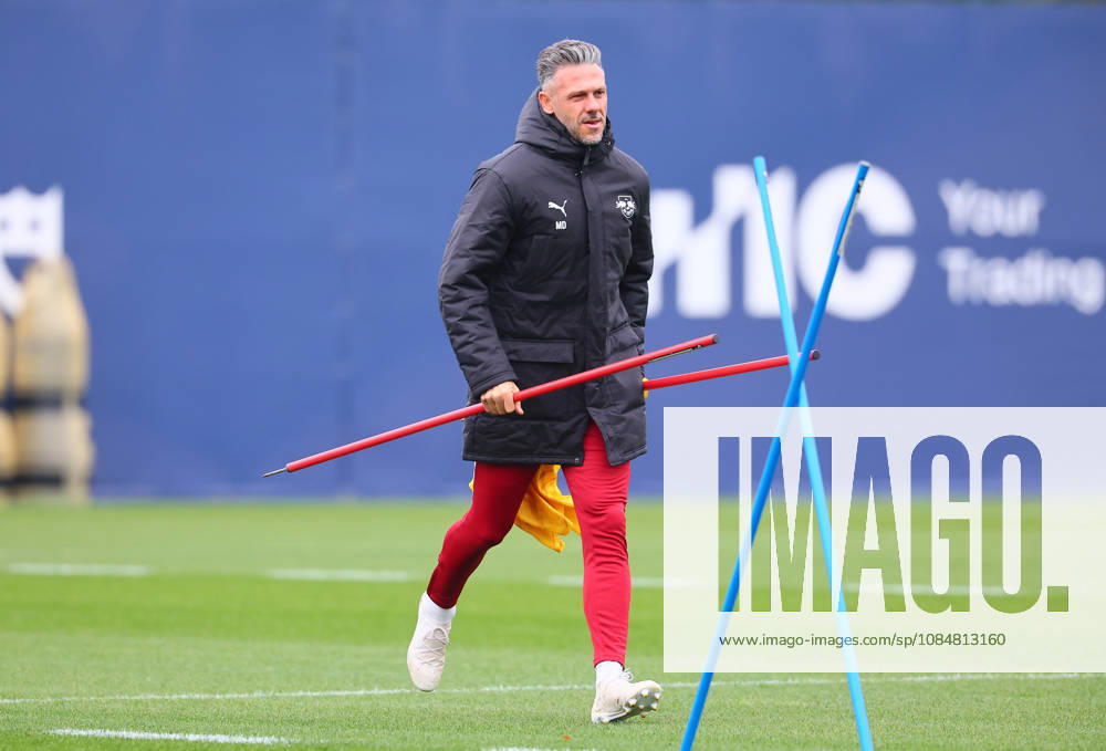 RB Leipzig Training: Champions League, Leipzig, October 20, 2026, RB Academy, UEFA Champions League, RB Leipzig s final training session on the day before Real Madrid vs. RB Leipzig. Pictured: Coach Martin Demichelis, RB Leipzig, Picture Point