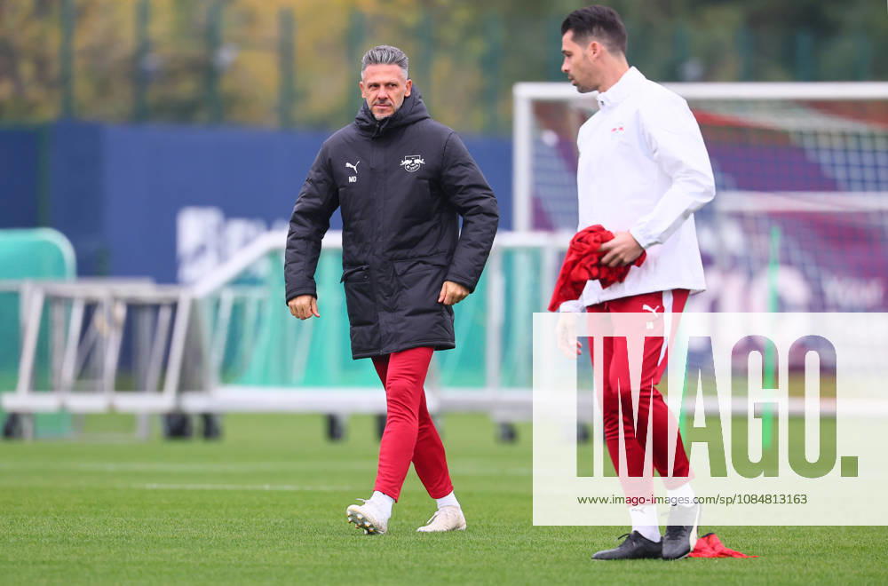 RB Leipzig Champions League Training, Leipzig, October 20, 2026, RB Academy, UEFA Champions League, RB Leipzig s final training session on the day before Real Madrid vs. RB Leipzig. Pictured: Head Coach Martin Demichelis and Assistant Coach Thomas Stefan Buck, both of RB Leipzig, Picture Point