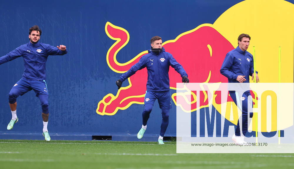 RB Leipzig Training for the Champions League, Leipzig, October 20, 2026, RB Academy, UEFA Champions League, RB Leipzig s final training session the day before Real Madrid vs. RB Leipzig. Pictured from left: Max Finkgräfe, Christoph Baumgartner, and Willi Orban, all of RB Leipzig, Picture Point