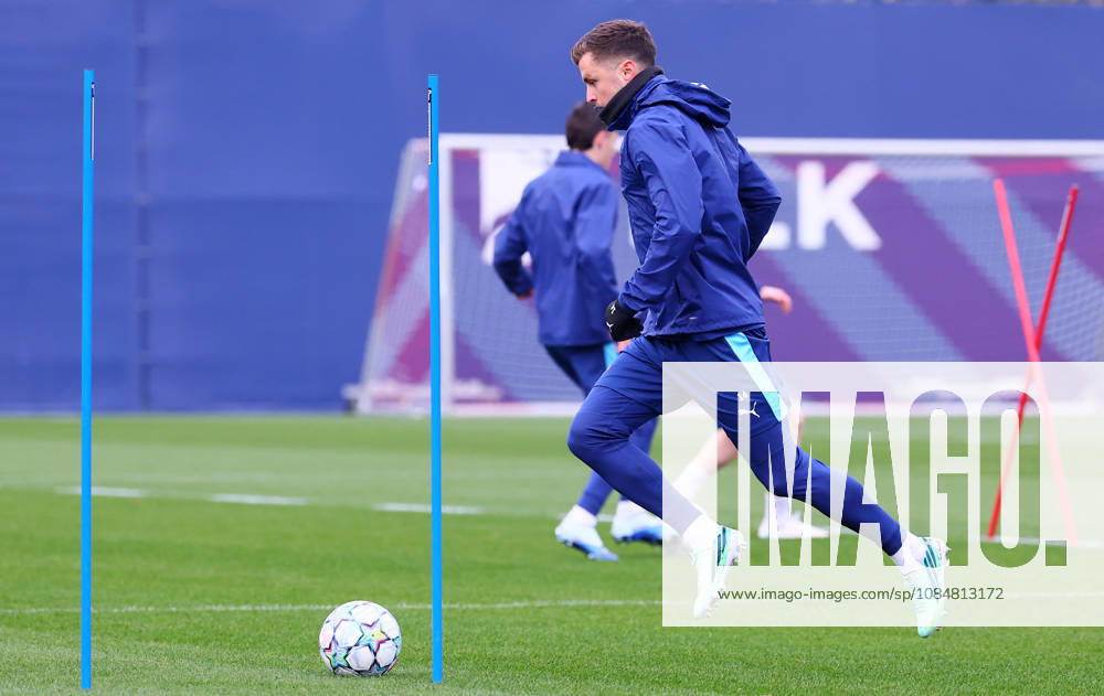 RB Leipzig Training: Champions League, Leipzig, October 20, 2026, RB Academy, UEFA Champions League, RB Leipzig s final training session the day before Real Madrid vs. RB Leipzig. Pictured: Christoph Baumgartner, 14, RB Leipzig, Picture Point