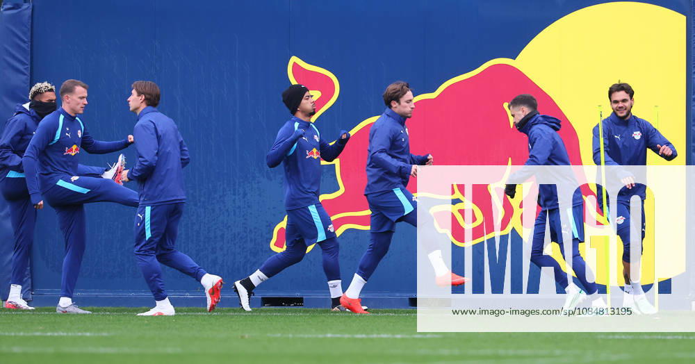 RB Leipzig Champions League Training, Leipzig, October 20, 2026, RB Academy, UEFA Champions League, RB Leipzig’s final training session on the day before Real Madrid vs. RB Leipzig. Pictured from left: Antonio Nusa, Lukas Klostermann, Willi Orban, Benjamin Henrichs, Rocco Reitz, Christoph Baumgartner, and Max Finkgräfe—all RB Leipzig players, Picture Point