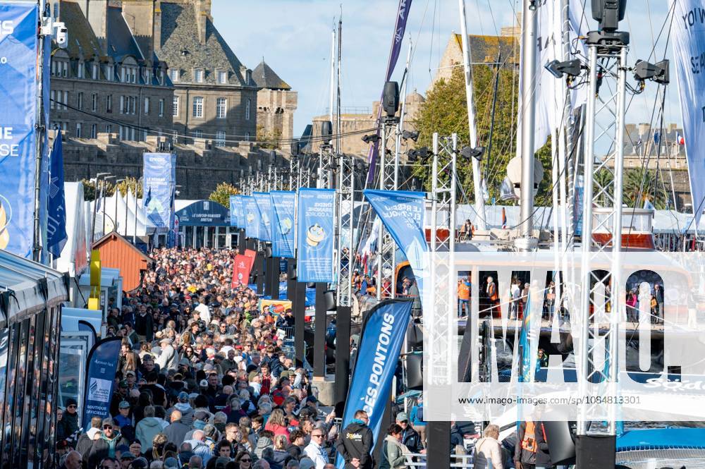 ROUTE DU RHUM PHOTOPQR OUEST FRANCE ELSA RANCEL OUEST-FRANCE ; SAINT-MALO ; 20 10 2026 ; ROUTE DU RHUM Ouverture du village de la Route du Rhum, à Saint-Malo (Ille-et-Vilaine), le 20 octobre 2026. 1,2 million de visiteurs sont attendus pour cette édition. Dans quelques jours, 118 skippers en solitaire sur leurs bateaux prendront le départ de la 13ème édition La Route du Rhum Destination Guadeloupe dont le départ sera donné au large de Saint-Malo le dimanche 1er novembre 2026 à 13h02. Photo : ELSA RANCEL OUEST-FRANCE SAINT-MALO; 20 10 2026 opening of the Route du Rhum race village. SAINT-MALO France