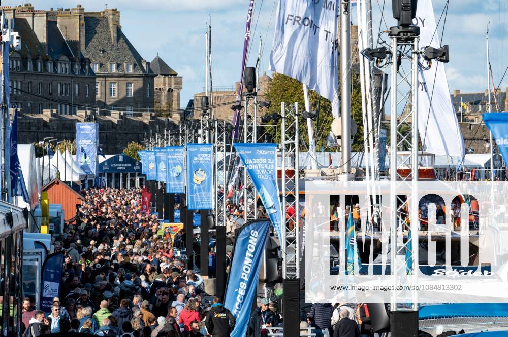 ROUTE DU RHUM PHOTOPQR OUEST FRANCE ELSA RANCEL OUEST-FRANCE ; SAINT-MALO ; 20 10 2026 ; ROUTE DU RHUM Ouverture du village de la Route du Rhum, à Saint-Malo (Ille-et-Vilaine), le 20 octobre 2026. 1,2 million de visiteurs sont attendus pour cette édition. Dans quelques jours, 118 skippers en solitaire sur leurs bateaux prendront le départ de la 13ème édition La Route du Rhum Destination Guadeloupe dont le départ sera donné au large de Saint-Malo le dimanche 1er novembre 2026 à 13h02. Photo : ELSA RANCEL OUEST-FRANCE SAINT-MALO; 20 10 2026 opening of the Route du Rhum race village. SAINT-MALO France