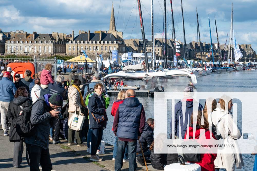 ROUTE DU RHUM PHOTOPQR OUEST FRANCE ELSA RANCEL OUEST-FRANCE ; SAINT-MALO ; 20 10 2026 ; ROUTE DU RHUM Ouverture du village de la Route du Rhum, à Saint-Malo (Ille-et-Vilaine), le 20 octobre 2026. 1,2 million de visiteurs sont attendus pour cette édition. Dans quelques jours, 118 skippers en solitaire sur leurs bateaux prendront le départ de la 13ème édition La Route du Rhum Destination Guadeloupe dont le départ sera donné au large de Saint-Malo le dimanche 1er novembre 2026 à 13h02. Photo : ELSA RANCEL OUEST-FRANCE SAINT-MALO; 20 10 2026 opening of the Route du Rhum race village. SAINT-MALO France