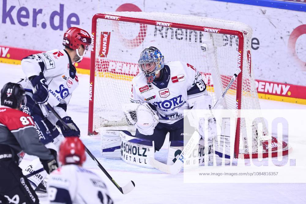 Save by Joacim Eriksson, Schwenninger Wild Wings, 60 GER, Cologne Sharks vs. Schwenninger Wild Wings, Ice Hockey, Penny DEL, Matchday 49, 2026–2027 Season, October 20, 2026, GER, Cologne Sharks vs. Schwenningen Wild Wings, Ice Hockey, Penny DEL, Matchday 49, 2026–2027 Season, October 20, 2026, Cologne