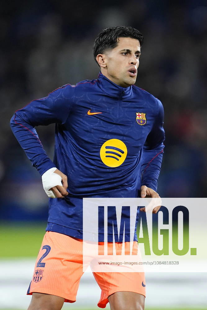 Joao Cancelo of FC Barcelona, Barca warms up during the UEFA Champions League 2026 27 League Phase MD3 match between Paris Saint-Germain and FC Barcelona at Parc des Princes on Octuber 20, 2026, in Paris, France. Paris France - ZUMAa181 20261020_zaa_a181_023
