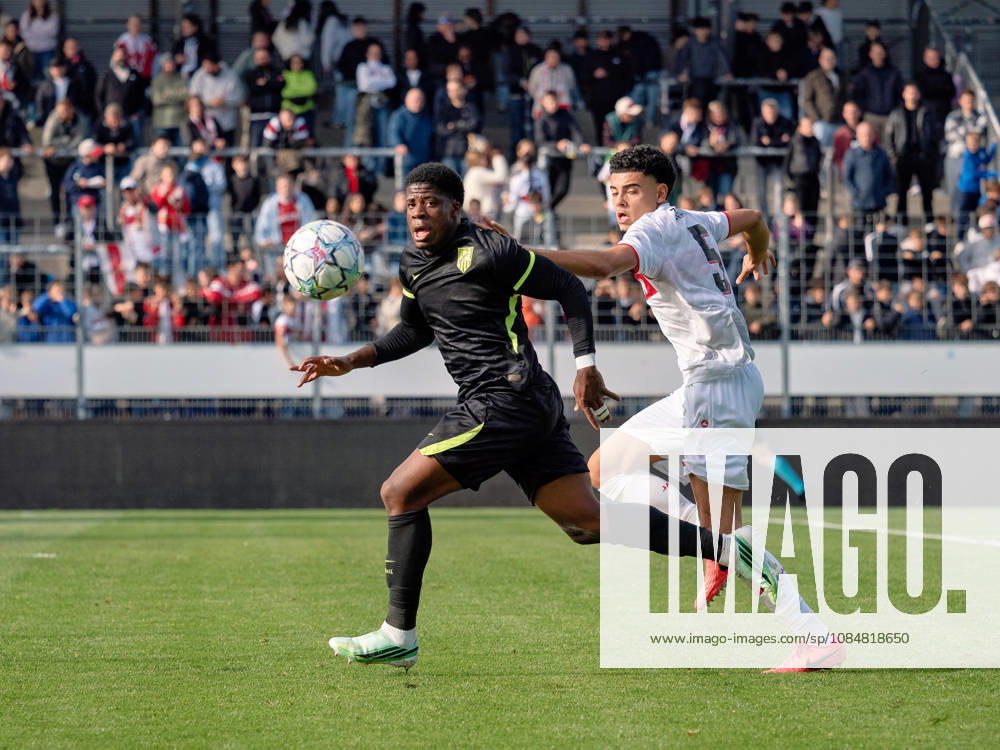 Tackle: Gabriel Obama (Atlético Madrid, 09) vs. Gabriel Zarrella (VfB Stuttgart, 05); Running duel; Sprint duel; Possession; GER, Soccer, VfB Stuttgart vs. Atlético Madrid, UEFA Youth League, Matchday 3, Stuttgart, 2026–2027 season, October 20, 2026, GER, Soccer, VfB Stuttgart vs. Atlético Madrid, UEFA Youth League, Matchday 3, Stuttgart, 2026–2027 season, October 20, 2026, Stuttgart