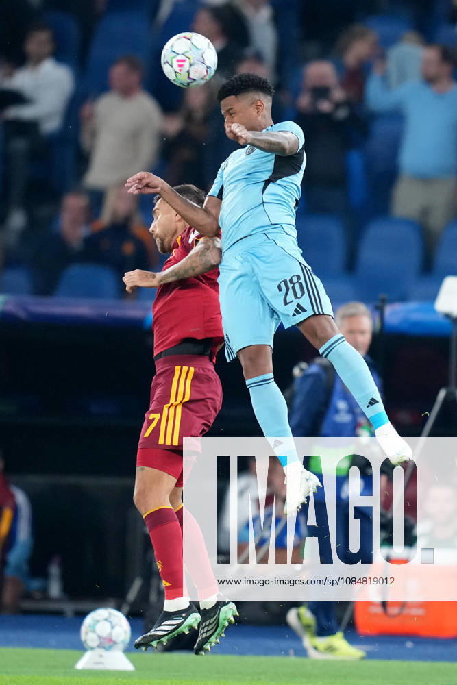 Slovan’s Cesar Blackman Roma’s Lorenzo Pellegrini during the UEFA Champions League Phase - Matchday 3 soccer match between AS Roma-Slovan Bratislava at the Rome s Olympic stadium, Italy - Tuesday October 20, 2026 - Soccer ( Photo by Alfredo Falcone LaPresse )