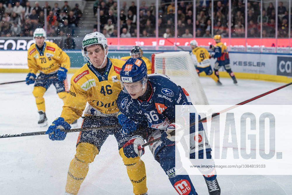 Zurich, Swiss Life Arena, National League: ZSC Lions vs. HC Davos, 46 Dominik Egli (Davos), 36 Simon Knak (ZSC Zurich), Swiss Life Arena, Zurich, Switzerland