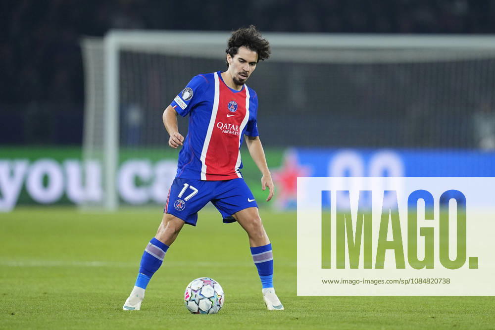 Vitinha Ferreira of PSG in action during the UEFA Champions League 2026 27 League Phase MD3 match between Paris Saint-Germain and FC Barcelona, Barca at Parc des Princes on Octuber 20, 2026, in Paris, France. Paris France - ZUMAa181 20261020_zaa_a181_059