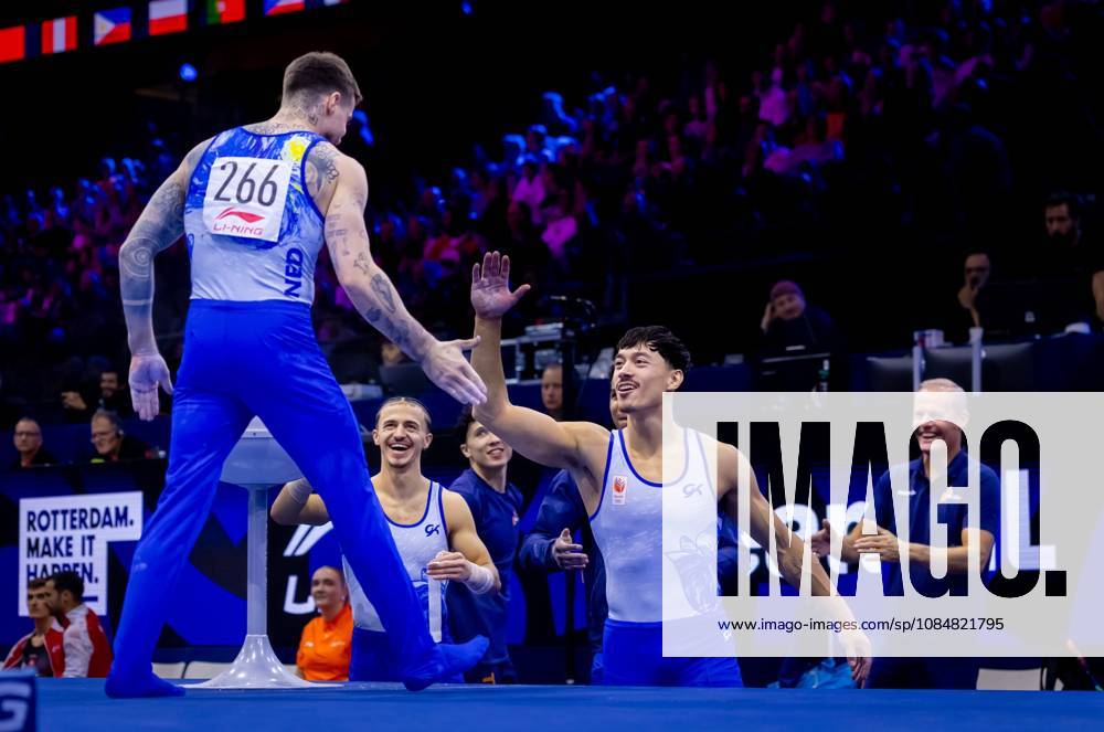 ROTTERDAM - Casimir Schmidt and Loran de Munck during the men s team final at the World Gymnastics Championships in Rotterdam Ahoy. IRIS VAN DEN BROEK ANP ANPxSportx IVx 573095990 originalFilename: 573095990