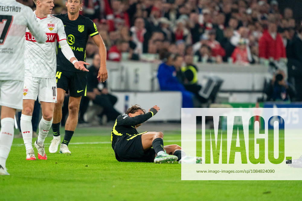 Pablo Barrios (Atletico Madrid, 08) seen during UEFA Champions League 2026 2027 league phase game between teams of VfB Stuttgart and Atletico Madrid (Pia Schindler Ball Raw Images) Stuttgart MHP Arena Germany