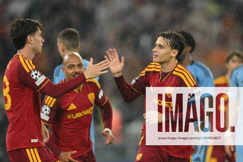 AS Roma v Slovan Bratislava - UEFA Champions League ROME, ITALY - OCTOBER 20 : Nicolo’ Pisilli of AS Roma celebrates after scoring a goal during the Champions League match between AS Roma and Slovan Bratislava at Stadio Olimpico on October 20 ,2026 in Rome, Italy. Claudio Pasquazi Anadolu Rome Italy. Editorial use only. Please get in touch for any other usage.