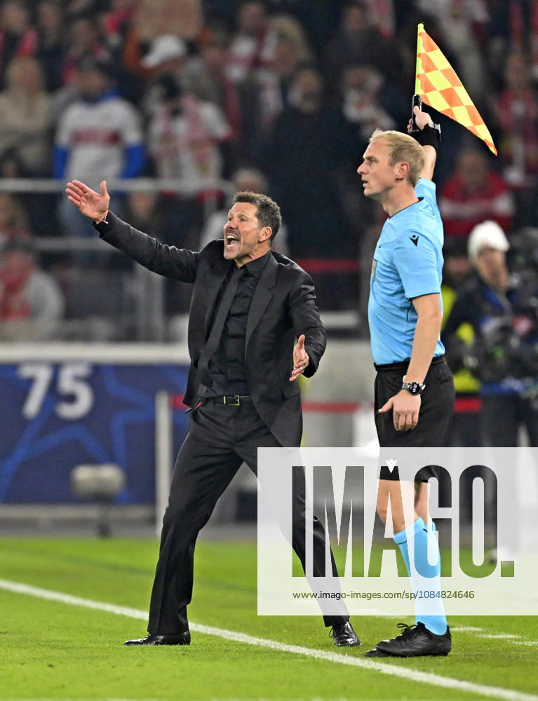 2026–2027 UEFA Champions League, Matchday 3, VfB Stuttgart vs. Atlético Madrid, at the MHP Arena in Stuttgart; Atlético Madrid coach Diego Simeone gets upset