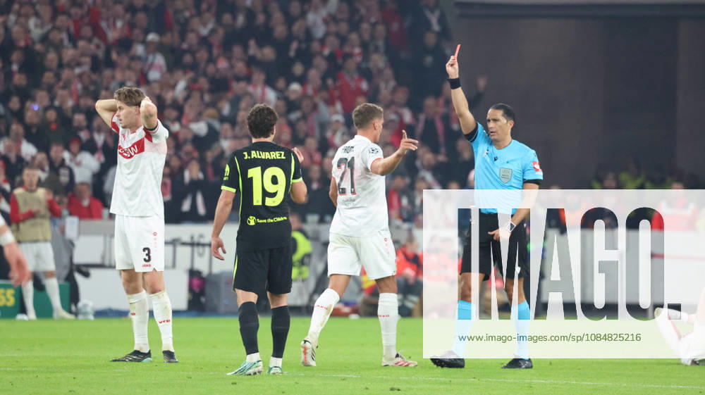 Soccer UEFA Champions League, VfB Stuttgart vs. Atlético Madrid, Ramon Hendriks (VfB Stuttgart), Julian Álvarez (Atlético Madrid), Grischa Prömel (VfB Stuttgart), Referee Serdar Gözübüyük shows a red card to Morten Hjulmand (Atlético Madrid), Stuttgart