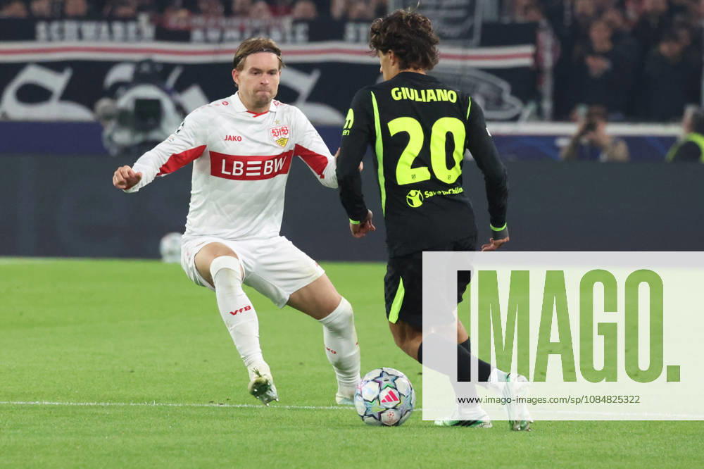 Soccer, UEFA Champions League, VfB Stuttgart vs. Atlético Madrid, Maximilian Mittelstädt (VfB Stuttgart), Giuliano Simeone (Atlético Madrid), Stuttgart