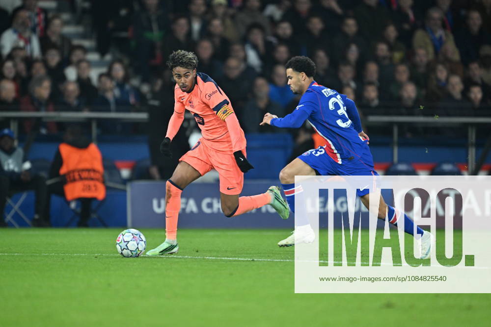 Paris Saint-Germain v Barcelona - UEFA Champions League PARIS, FRANCE - OCTOBER 20: Lamine Yamal of Barcelona in action during UEFA Champions League match between Paris Saint-German and Barcelona at Parc des Princes in Paris, France on October 20, 2026. Mustafa Yalcin Anadolu Paris France. Editorial use only. Please get in touch for any other usage.