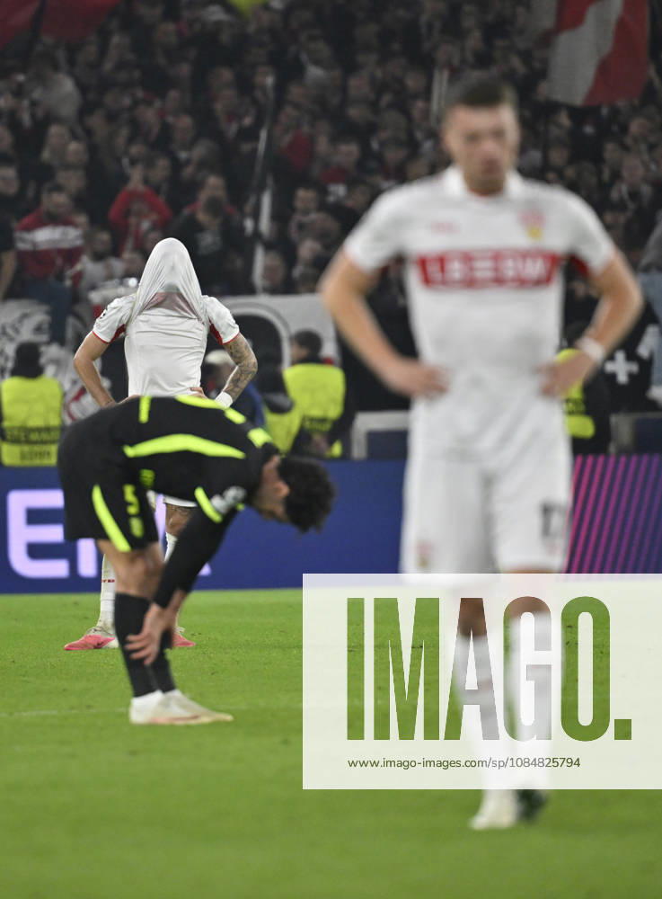 After the game, Jeff Chabot (VfB Stuttgart 24) looks disappointed at the back; Ermedin Demirovic (VfB Stuttgart 09). Champions League: VfB Stuttgart vs. Atlético Madrid, October 20, 2026. DFL regulations prohibit any use of photographs as image SEQUENCES AND OR QUASI-VIDEO Champions League: VfB Stuttgart vs. Atlético Madrid