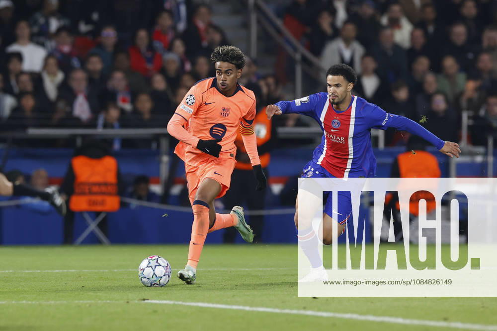 Lamine YAMA of FC BARCELONE in action during the Championâ€⠢s League match between Paris Saint Germain and FC Barcelone at Parc Des Princes stadium - on October 20 2026. Paris - France Paris France - ZUMAb253 20261020_zsp_b253_021