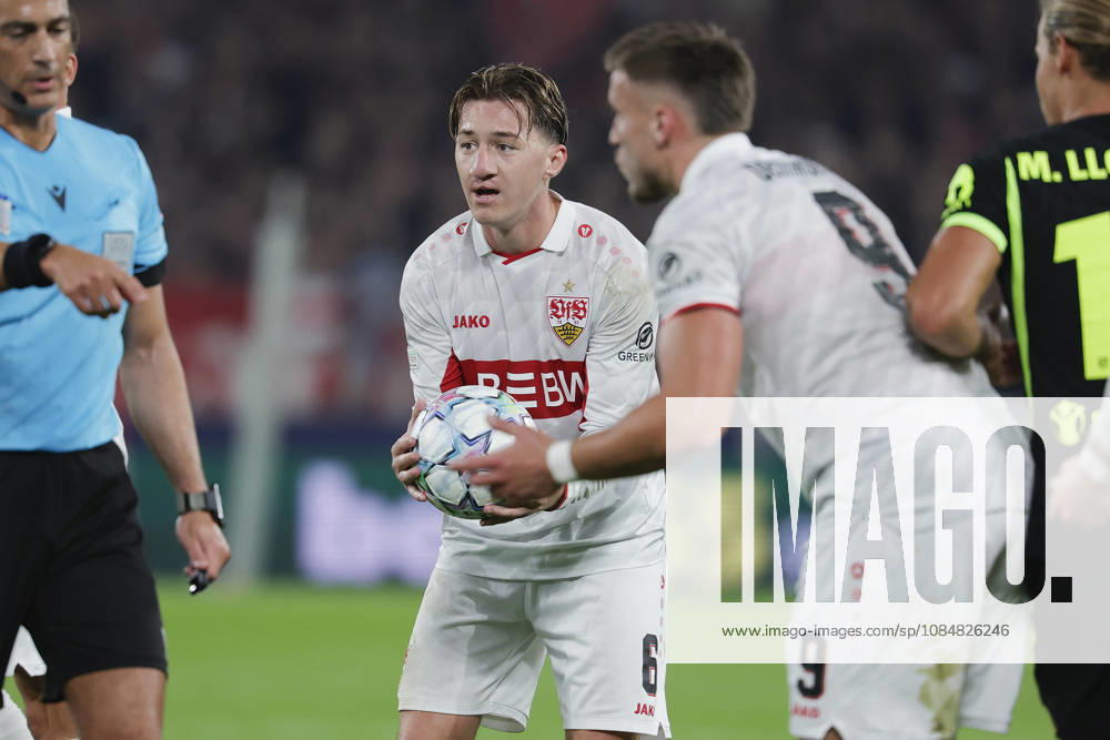 Pictured: Angelo Stiller (VfB Stuttgart, 6) and Ermedin Demirovic (VfB Stuttgart, 9) look on in amazement, October 20, 2026, VfB Stuttgart vs. Atlético Madrid, UEFA Champions League, Matchday 3, Germany, Stuttgart, MHP Arena, DFL REGULATIONS PROHIBIT ANY USE OF PHOTOGRAPHS AS IMAGE SEQUENCES AND OR QUASI-VIDEO