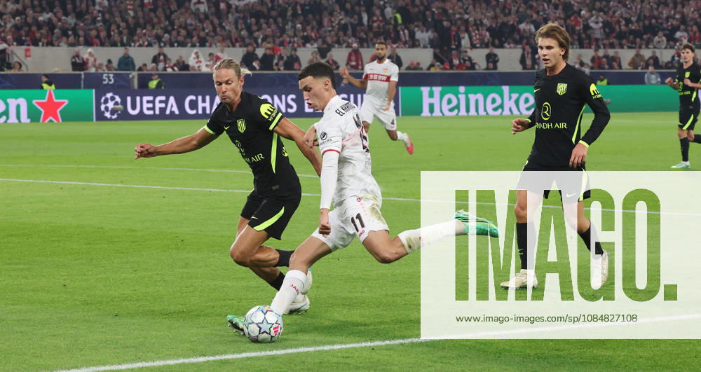 Stuttgart, Soccer, UEFA Champions League, VfB Stuttgart vs. Atlético Madrid; from left: Marcos Llorente (Madrid), Bilal El Khannouss (VfB)