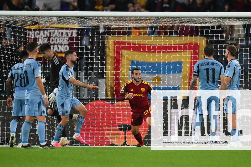 SOCCER - UEFA Champions League - AS Roma vs. Slovan Bratislava Photo by IPA ABACAPRESS.COM89963146 - Mario Hermoso of A.S. Roma celebrates after scoring the goal that made the score 1-0 during the UEFA Champions League Matchday 3 soccer match between A.S. Roma and S.K. Slovan Bratislava at the Olympic Stadium on October 20, 2026, in Rome, Italy. Rome Italy