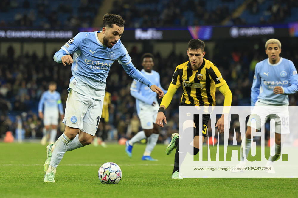 Manchester City v AEK Athens, Champions League Rayan Cherki (10) of Manchester City runs into attack during the Champions League match between Manchester City and AEK Athens at the Etihad Stadium, Manchester, UK on 20 October 2026. Manchester Etihad Stadium Manchester UK Editorial use only ,