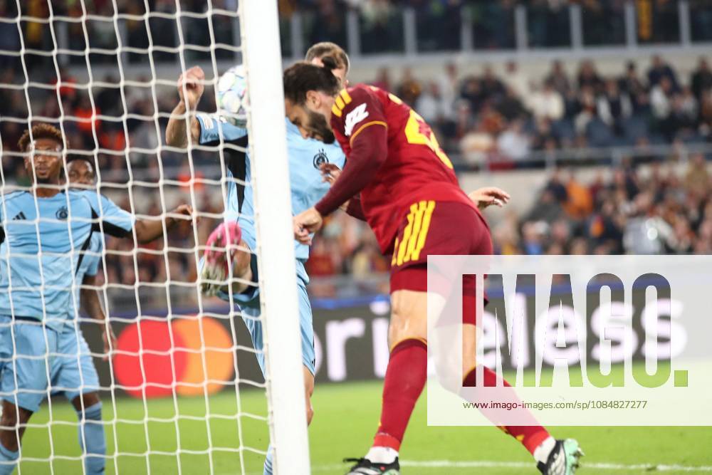 SOCCER - UEFA Champions League - AS Roma vs. Slovan Bratislava Photo by IPA ABACAPRESS.COM89963160 - October 20, 2026 Champions League: Roma vs. Slovan Bratislava In the photo: Hermoso scores a goal (Photo by Gino Mancini) Roma Italy