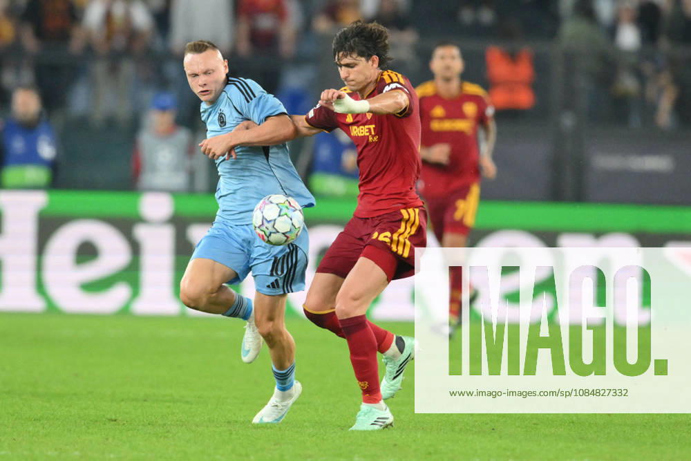 SOCCER - UEFA Champions League - AS Roma vs. Slovan Bratislava Photo by IPA ABACAPRESS.COM89963799 - Nahuel Molina of Roma celebrates scoring a goal to make the score 2-0 during the UEFA Champions League soccer match between Roma and Slovan Bratislava at the Olimpico Stadium on October 20, 2026, in Rome, Lazio. During the AS Roma vs. Slovan Bratislava UEFA Champions League soccer match in Rome, Italy, on October 20, 2026 Rome Italy