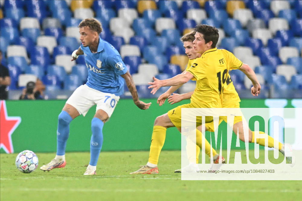 IPA89964836 - Noa Lang of SSC Napoli in action during the UEFA Champions League match between SSC Napoli and Bodo Glimt at the Diego Armando Maradona Stadium