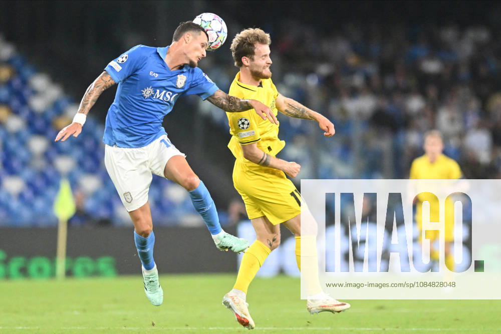 SOCCER - UEFA Champions League - SSC Napoli vs. Bodo Glimt Photo by IPA ABACAPRESS.COM89964826 - Rafa Marin of SSC Napoli battles for the ball with Ole Didrik Blomberg of Bodo Glimt during the UEFA Champions League match between SSC Napoli and Bodo Glimt at Diego Armando Maradona Stadium Naples Italy
