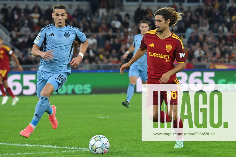 IPA89968027 - Svetozar Markovic of Slovan Bratislava and Rodrigo Mora of Roma during the Champions League group stage Matchday 3 game between Roma and Slovan Bratislava at the Stadio Olimpico. Rome (Italy), October 20, 2026 Mattia Vian