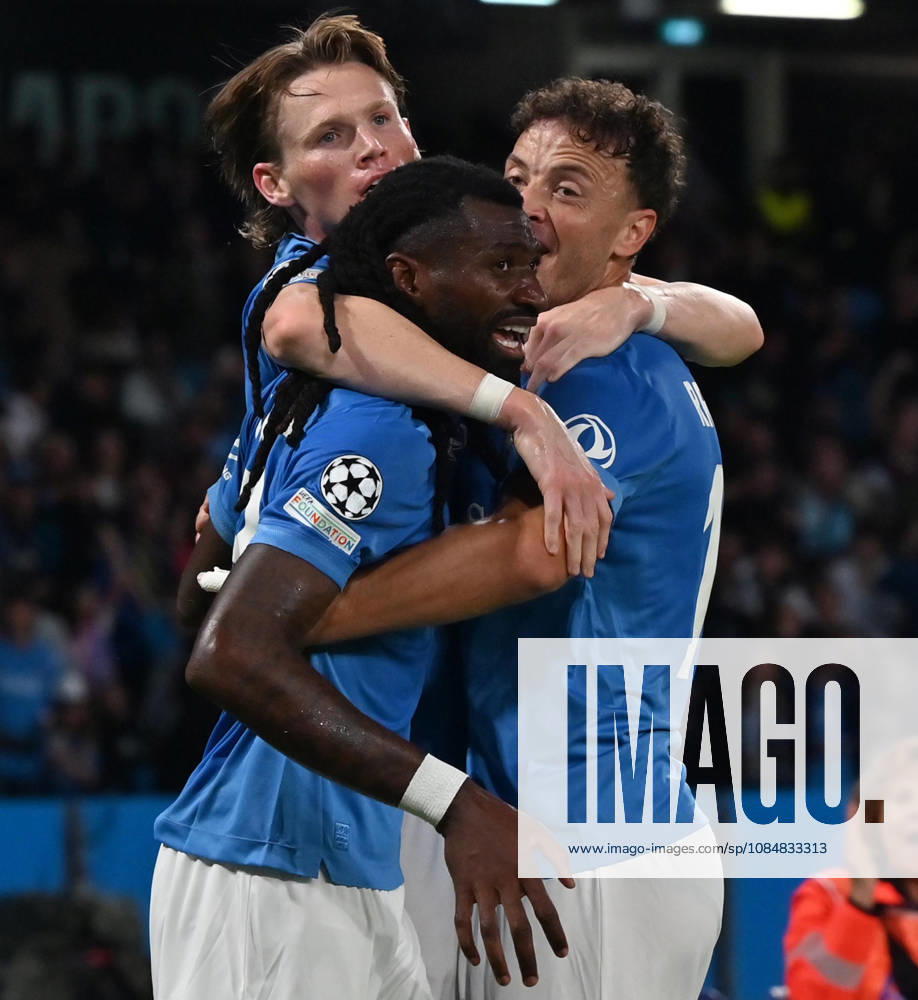 (261021) -- NAPLES, Oct. 21, 2026 -- Napoli s players celebrate a goal during the UEFA Champions League football match between Napoli and Bodo Glimt in Naples, Italy, Oct. 20, 2026. (Photo by Xinhua) (SP)ITALY-NAPLES-FOOTBALL-UEFA CHAMPIONS LEAGUE-NAPOLI VS BODO GLIMT AugustoxCasasoli