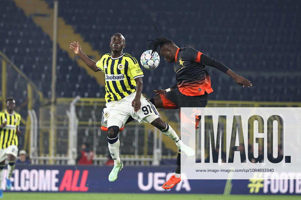 (261021) -- ISTANBUL, Oct. 21, 2026 -- Nigolo Kante (L) of Fenerbahce vies against Toumani Diakite of SK Slavia Praha during the UEFA Champions League football match between Fenerbahce and SK Slavia Praha in Istanbul, T¨¹rkiye, on Oct. 20, 2026. (Photo by Xinhua) (SP)T?RKIYE-ISTANBUL-UEFA CHAMPIONS-FENERBAHCE-SK SLAVIA PRAHA MustafaxKaya