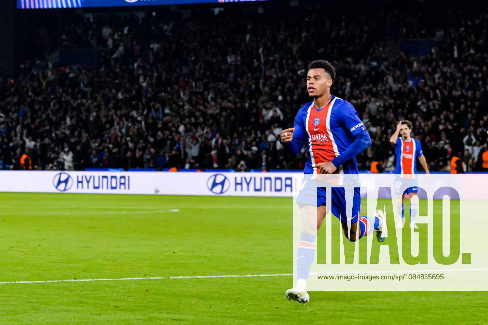 Joie des joueurs du Paris SG aprés le but de Desire Doue (Paris SG) - Match de Ligue Des Champions 2026-2027 (LDC) PSG - Barcelone (4-2) au Parc des Princes à Paris, le 20 octobre 2026. 2026-2027 Champions League (UCL) match: PSG vs. Barcelona (4–2) at the Parc des Princes in Paris, October 20, 2026. Paris France